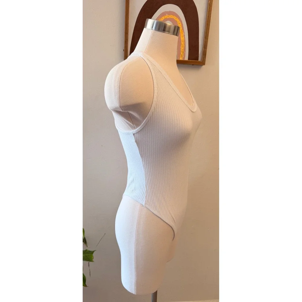 Free People Ribbed Bodysuit Womens Medium White Racerback Scoop Neck Basic